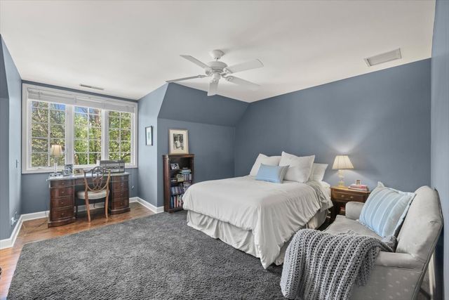 3 Old Hunt Road, Northfield, IL 60093