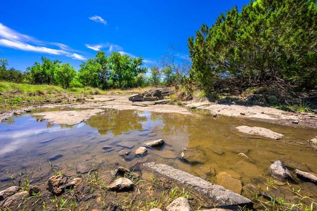 853 Elm Ridge, Fredericksburg, TX 78624
