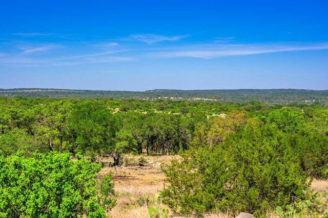 853 Elm Ridge, Fredericksburg, TX 78624