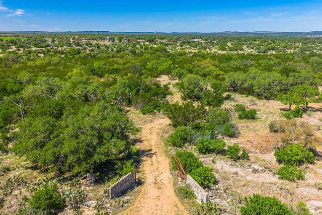 853 Elm Ridge, Fredericksburg, TX 78624