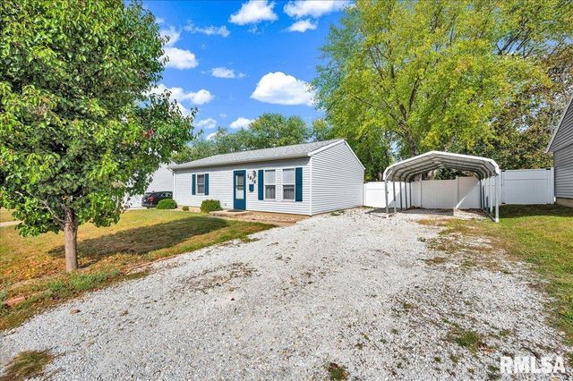 1818 VICTORIA Drive, Pekin, IL 61554