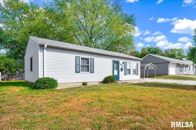 1818 VICTORIA Drive, Pekin, IL 61554