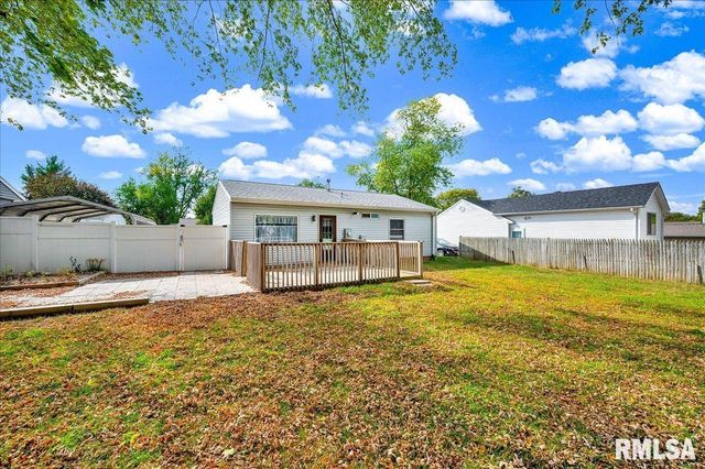 1818 VICTORIA Drive, Pekin, IL 61554