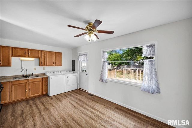 1818 VICTORIA Drive, Pekin, IL 61554