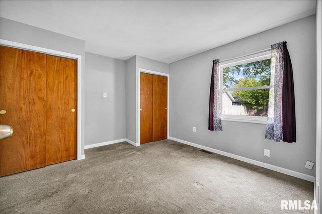 1818 VICTORIA Drive, Pekin, IL 61554