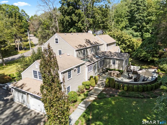 19 Robin Road, Woodbridge, CT 06525