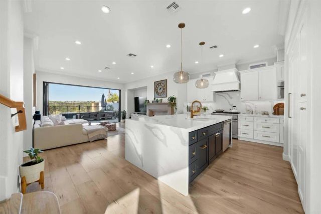 2940 Rancho Brasado, Carlsbad, CA 92009