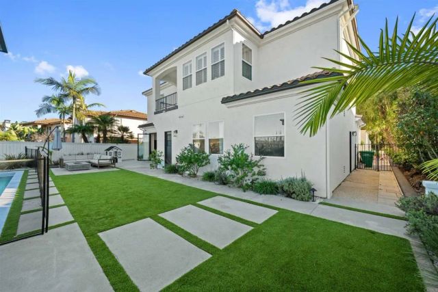 2940 Rancho Brasado, Carlsbad, CA 92009