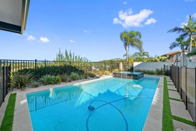 2940 Rancho Brasado, Carlsbad, CA 92009