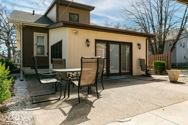 2501 20th Avenue, Rock Island, IL 61201