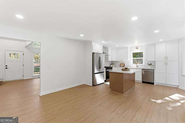 3375 Spinnaker Way, Acworth, GA 30102