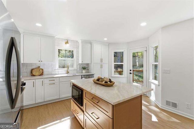 3375 Spinnaker Way, Acworth, GA 30102