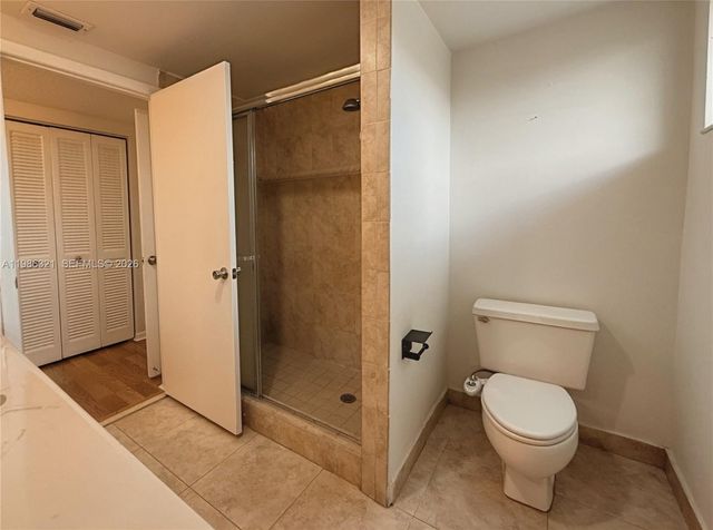 511 Ives Dairy Rd 301-6, Miami, FL 33179