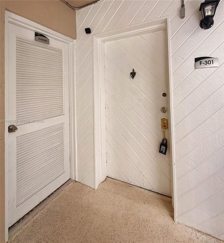 511 Ives Dairy Rd 301-6, Miami, FL 33179