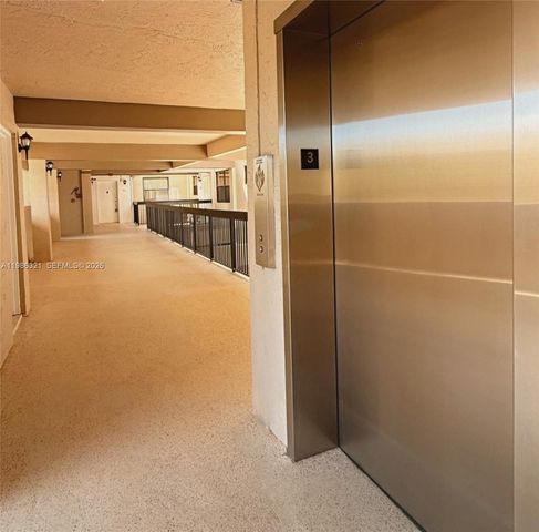 511 Ives Dairy Rd 301-6, Miami, FL 33179