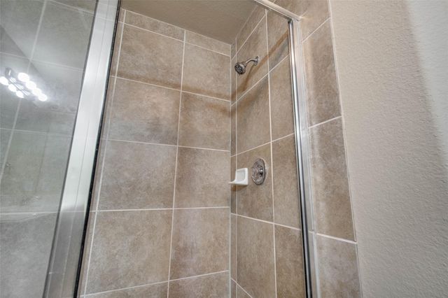 9210 Rustling Manor Lane, Richmond, TX 77407