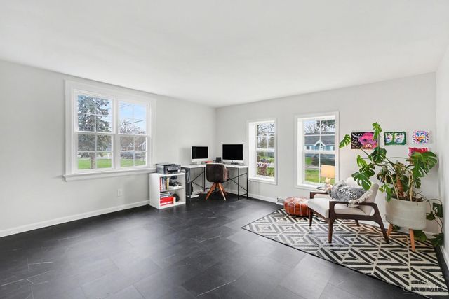 282 W Kemper Road, Springdale, OH 45246