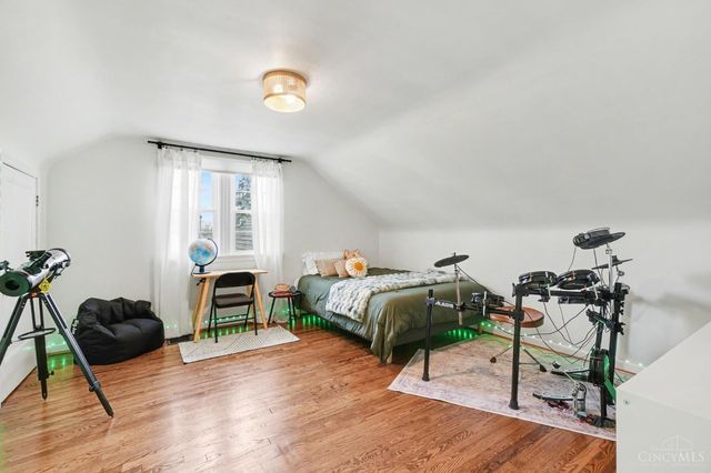 282 W Kemper Road, Springdale, OH 45246