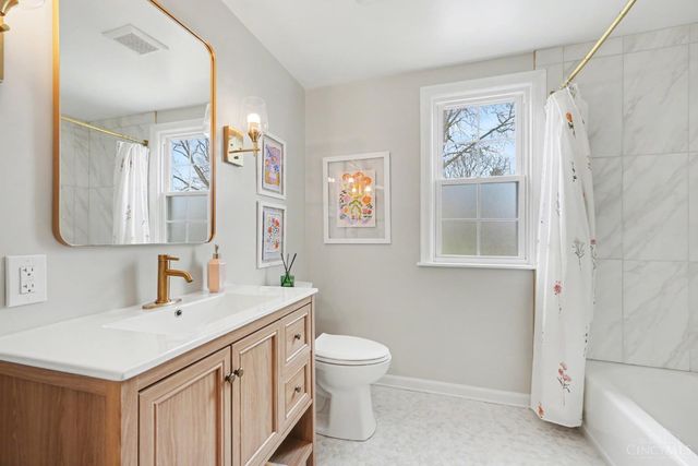 282 W Kemper Road, Springdale, OH 45246