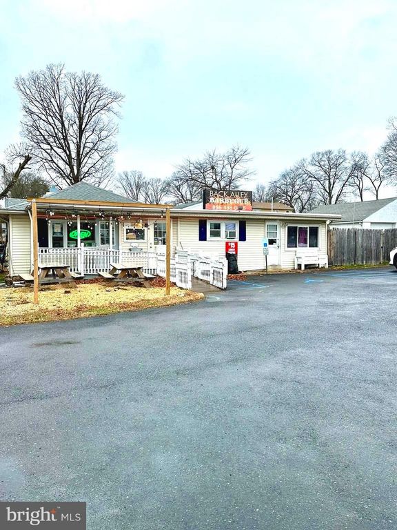 2591 HADDONFIELD RD, Pennsauken, NJ 08110