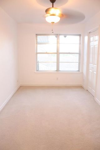 1316 Carol Ann Dr, Kerrville, TX 78028