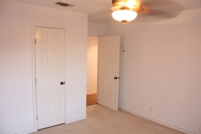 1316 Carol Ann Dr, Kerrville, TX 78028