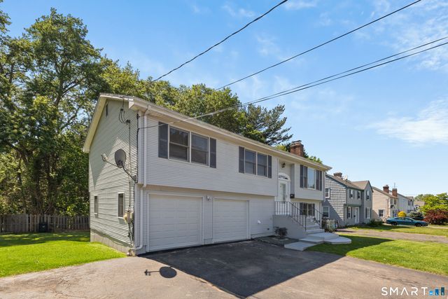 11 Goodrich Drive, Wethersfield, CT 06109