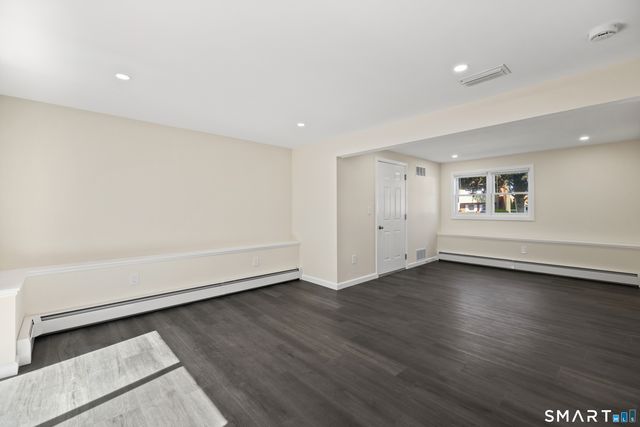 11 Goodrich Drive, Wethersfield, CT 06109