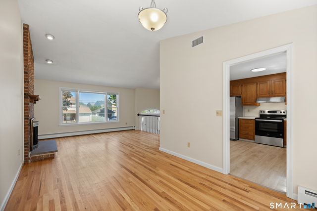 11 Goodrich Drive, Wethersfield, CT 06109