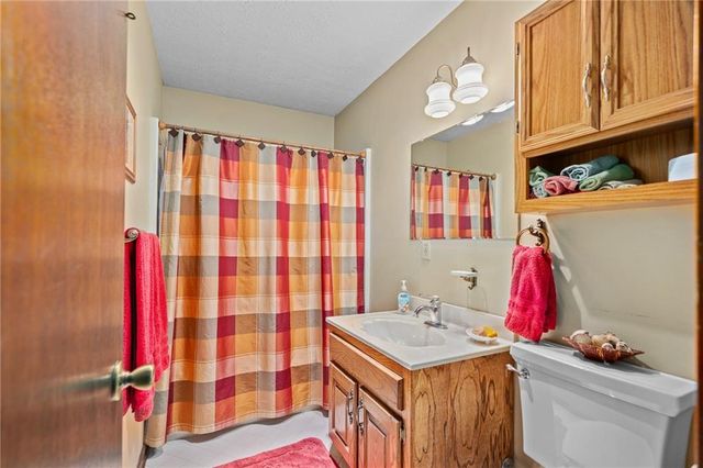 2804 E 174th Street, Belton, MO 64012