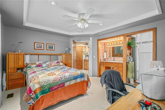 2804 E 174th Street, Belton, MO 64012