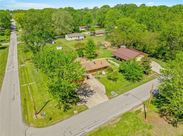 2804 E 174th Street, Belton, MO 64012