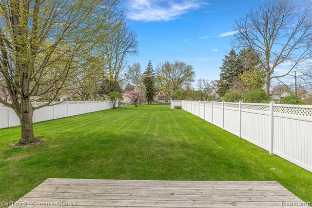 60 S Biggs Street, Belleville, MI 48111