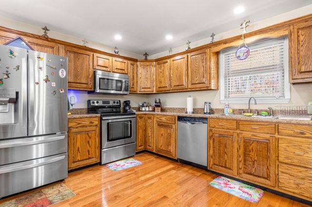 8200 Troubadour Way, Ooltewah, TN 37363