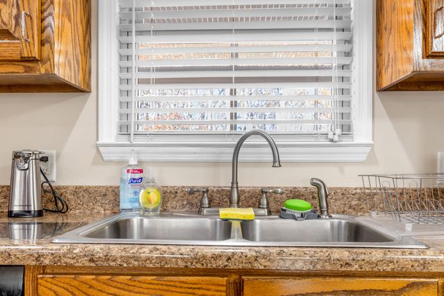 8200 Troubadour Way, Ooltewah, TN 37363