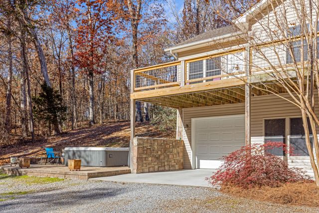 8200 Troubadour Way, Ooltewah, TN 37363