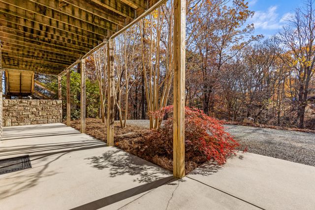 8200 Troubadour Way, Ooltewah, TN 37363