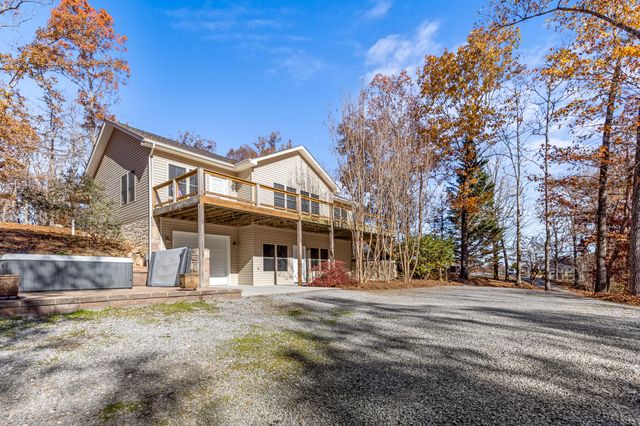 8200 Troubadour Way, Ooltewah, TN 37363