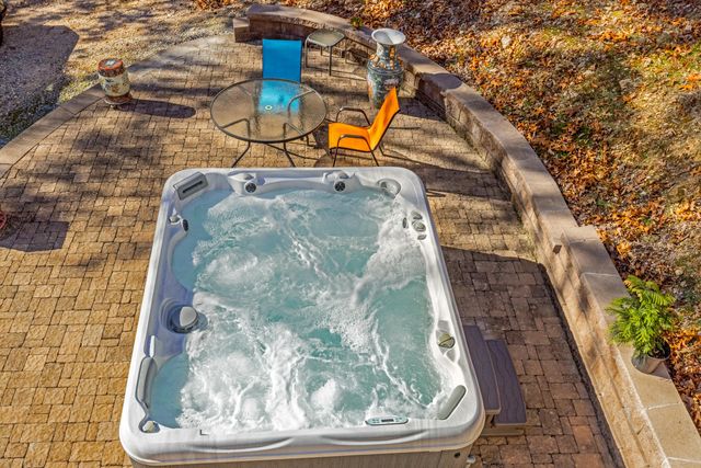 8200 Troubadour Way, Ooltewah, TN 37363