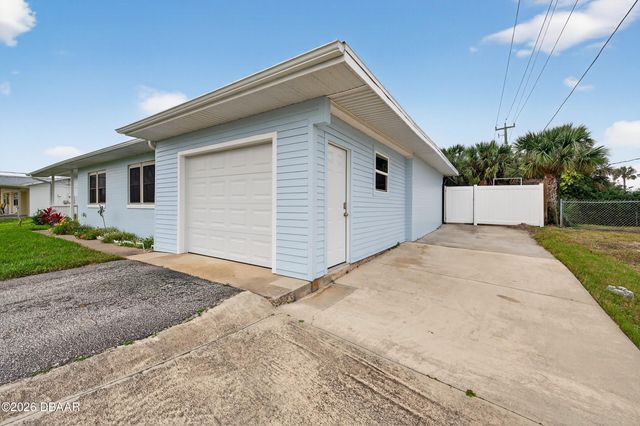 2100 S Peninsula Drive, Daytona Beach, FL 32118