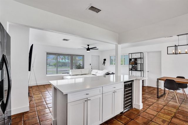 2136 NE 3rd Way, Boca Raton, FL 33431