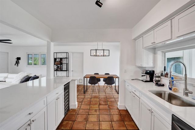 2136 NE 3rd Way, Boca Raton, FL 33431