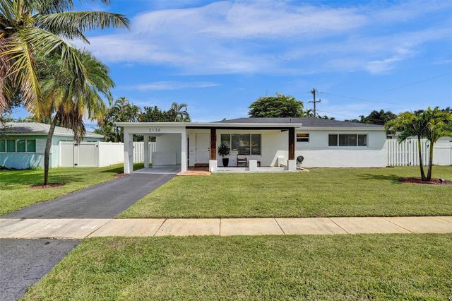 2136 NE 3rd Way, Boca Raton, FL 33431