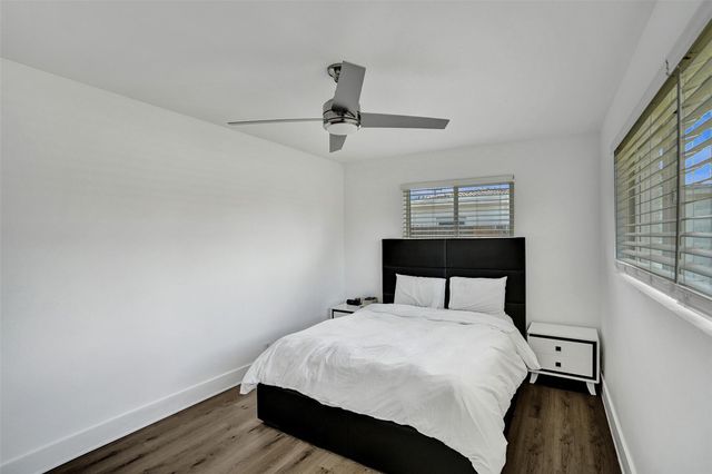 2136 NE 3rd Way, Boca Raton, FL 33431