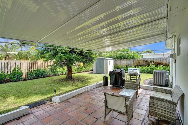 2136 NE 3rd Way, Boca Raton, FL 33431
