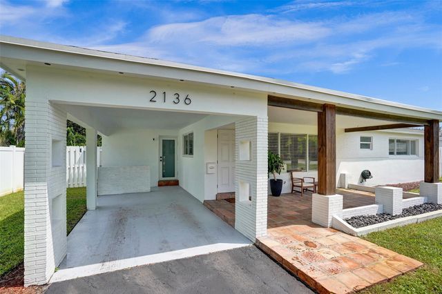 2136 NE 3rd Way, Boca Raton, FL 33431