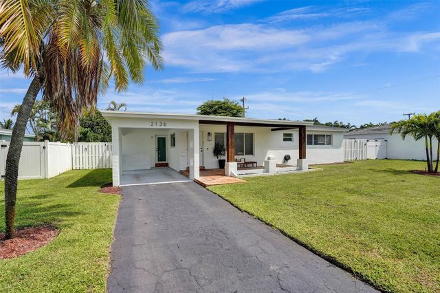 2136 NE 3rd Way, Boca Raton, FL 33431