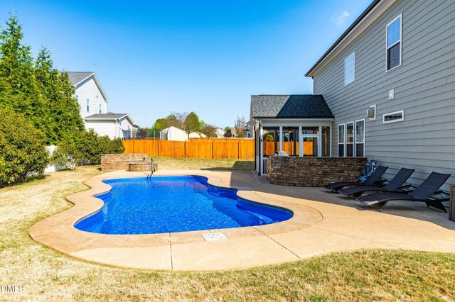 404 Glenville Lake Drive, Fuquay Varina, NC 27526