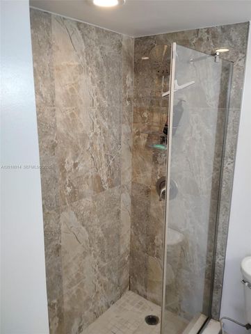 250 Jacaranda Dr 608, Plantation, FL 33324