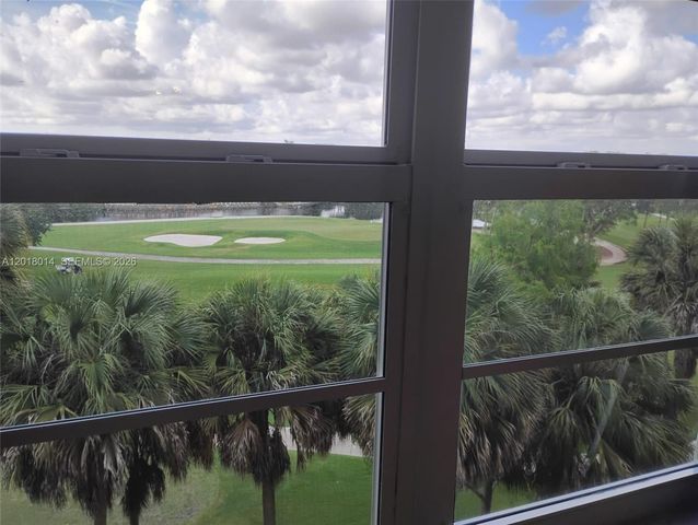 250 Jacaranda Dr 608, Plantation, FL 33324